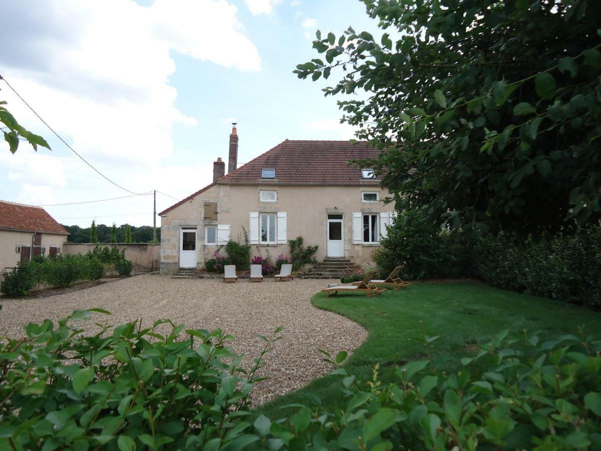 La Maison Du Puits Entrains-sur-Nohain Exterior photo